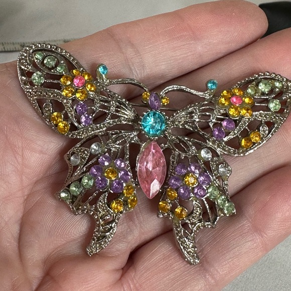Older colorful rhinestone butterfly pin - Picture 2 of 6